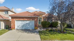 108 Hamptons Heights NW Calgary, AB T3A 5S1