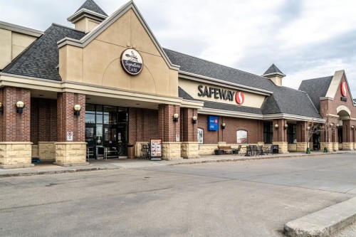 107-2440 34 Avenue Sw, Calgary, AB - Outdoor