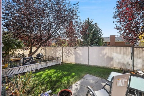 8-7 Westland Road, Okotoks, AB - Outdoor