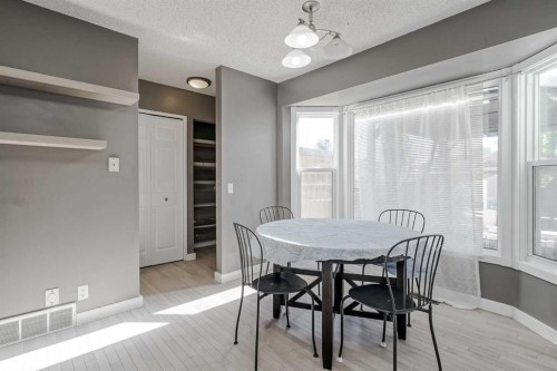 72 Strathcona Crescent, Calgary, AB - Indoor Photo Showing Dining Room