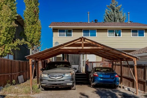 72 Strathcona Crescent, Calgary, AB - Outdoor