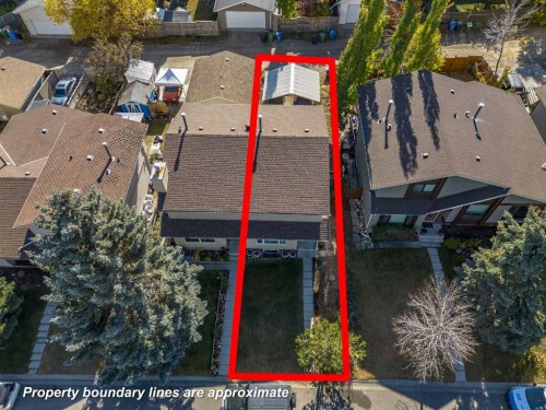 72 Strathcona Crescent, Calgary, AB - Outdoor