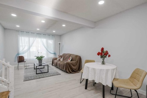 72 Strathcona Crescent, Calgary, AB - Indoor