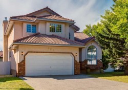 180 Edgevalley Circle NW Calgary, AB T3A 4X8