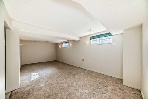 40 Glenpatrick Crescent, Cochrane, AB - Indoor Photo Showing Basement