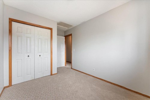 29 Martinvalley Place Ne, Calgary, AB - Indoor Photo Showing Other Room