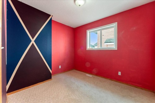 29 Martinvalley Place Ne, Calgary, AB - Indoor Photo Showing Other Room