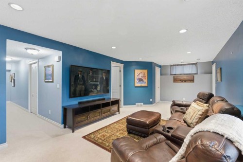 788 Luxstone Landing Sw, Airdrie, AB - Indoor Photo Showing Living Room