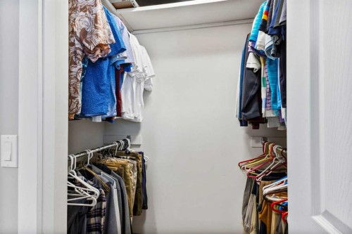 111 Edgebyne Crescent Nw, Calgary, AB - Indoor With Storage