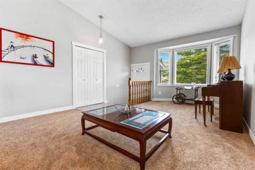 111 Edgebyne Crescent Nw, Calgary, AB - Indoor