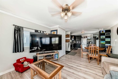 724-1101 84 Street Ne, Calgary, AB 