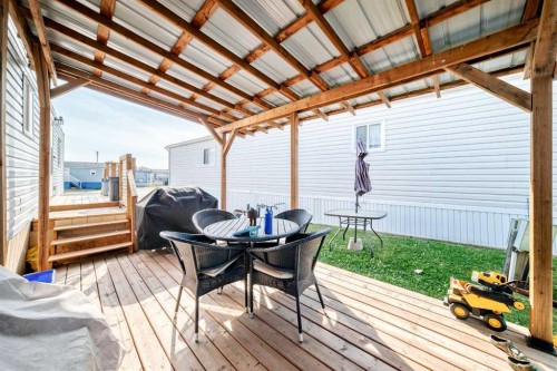 724-1101 84 Street Ne, Calgary, AB 