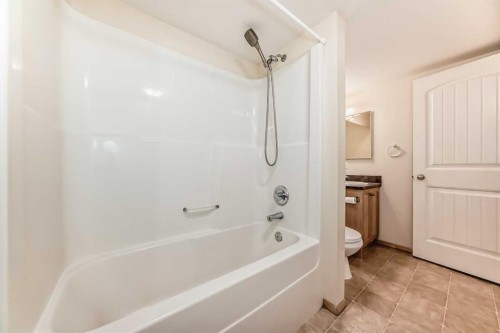 106-20 Panatella Landing Nw, Calgary, AB - Indoor Photo Showing Bathroom