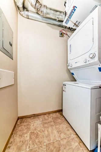 106-20 Panatella Landing Nw, Calgary, AB - Indoor Photo Showing Laundry Room