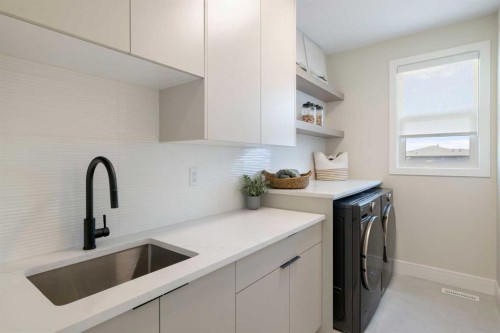 232 West Chestermere Drive, Chestermere, AB - Indoor Photo Showing Laundry Room