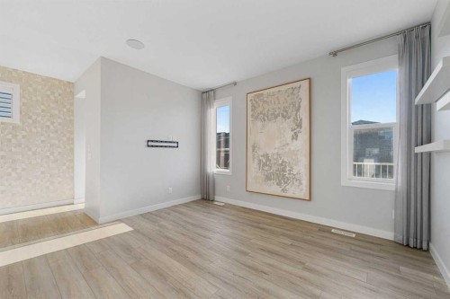 129 Hotchkiss Way Se, Calgary, AB - Indoor Photo Showing Other Room