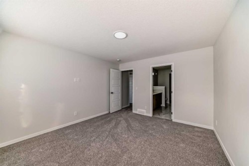 374 Corner Glen Way Ne, Calgary, AB - Indoor Photo Showing Other Room