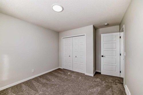 374 Corner Glen Way Ne, Calgary, AB - Indoor
