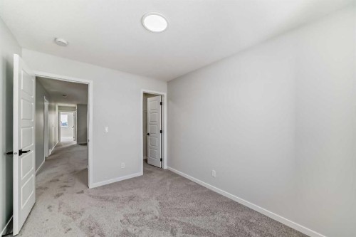 374 Corner Glen Way Ne, Calgary, AB - Indoor Photo Showing Other Room