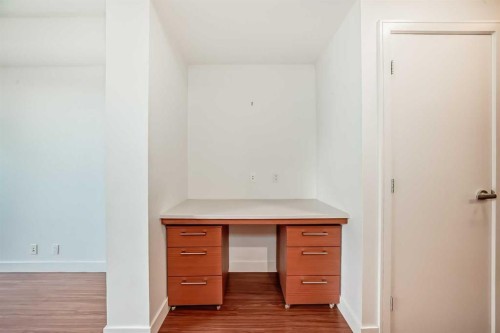 459-222 Riverfront Avenue Sw, Calgary, AB - Indoor Photo Showing Other Room