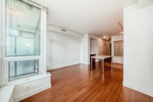 459-222 Riverfront Avenue Sw, Calgary, AB - Indoor Photo Showing Other Room