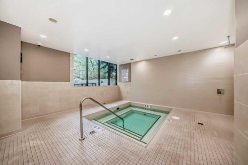 459-222 Riverfront Avenue Sw, Calgary, AB - Indoor Photo Showing Other Room