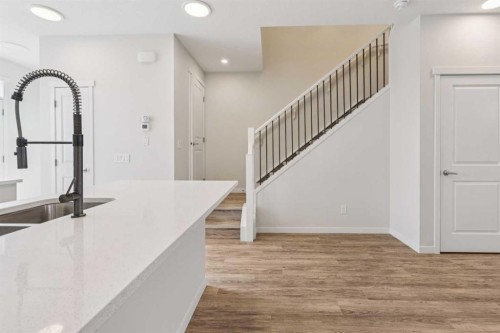 201 Magnolia Terrace Se, Calgary, AB - Indoor