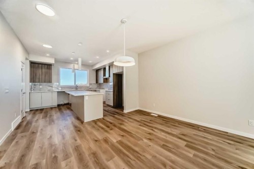 1030 Sawgrass Link Nw, Airdrie, AB - Indoor Photo Showing Kitchen