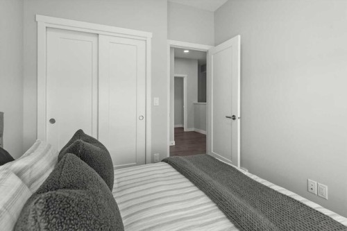 507 Shawnee Square Sw, Calgary, AB - Indoor Photo Showing Bedroom