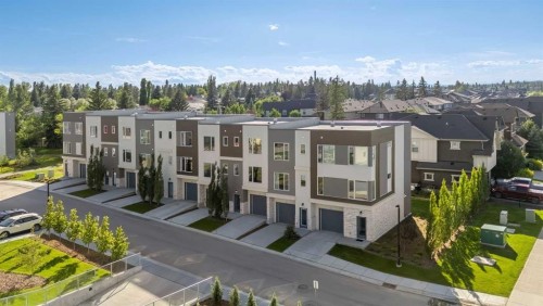 507 Shawnee Square Sw, Calgary, AB - Outdoor With Balcony