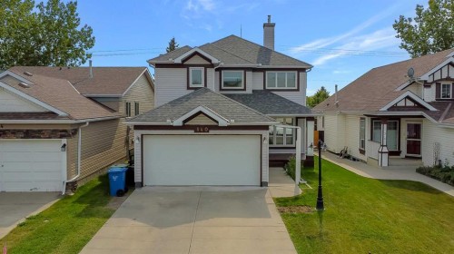 140 Coventry Green Ne, Calgary, AB - Outdoor