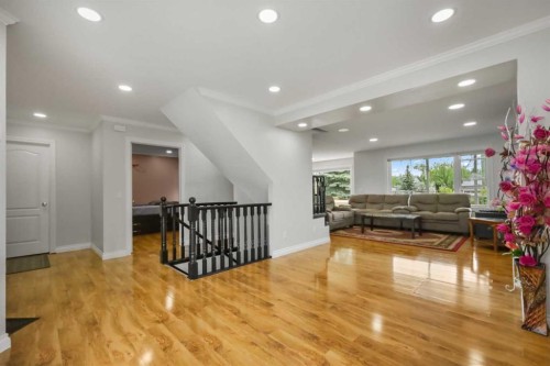 140 Coventry Green Ne, Calgary, AB - Indoor Photo Showing Other Room