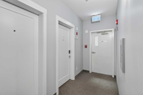 207-20 Walgrove Walk Se, Calgary, AB - Indoor Photo Showing Other Room