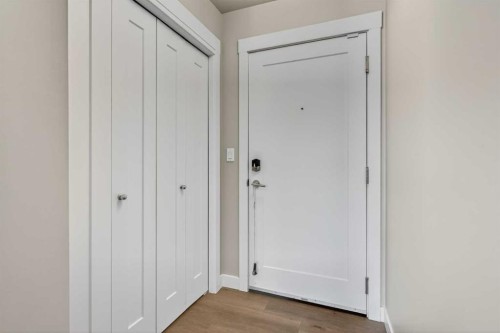 207-20 Walgrove Walk Se, Calgary, AB - Indoor Photo Showing Other Room