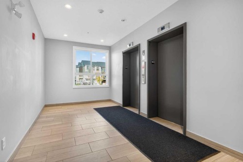 207-20 Walgrove Walk Se, Calgary, AB - Indoor Photo Showing Other Room