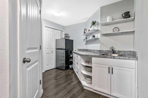 394 Cimarron Boulevard, Okotoks, AB - Indoor