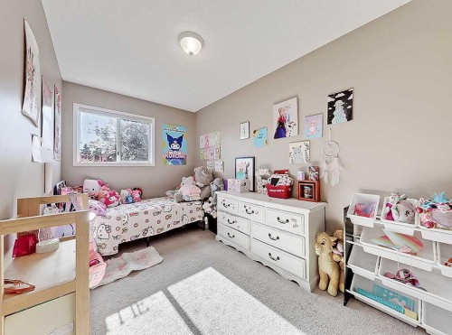 292 Coventry Close Ne, Calgary, AB - Indoor Photo Showing Bedroom