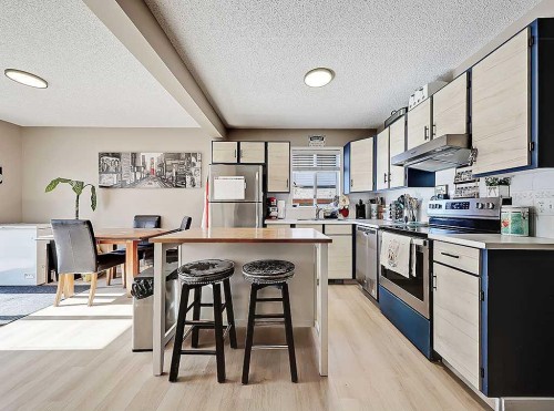 292 Coventry Close Ne, Calgary, AB - Indoor Photo Showing Other Room