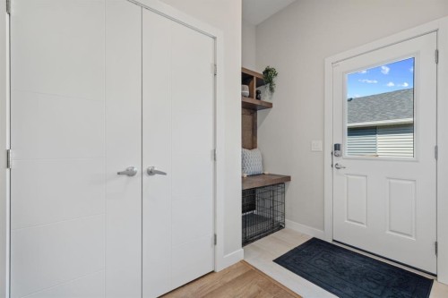 24 D'Arcy Boulevard, Okotoks, AB - Indoor Photo Showing Other Room