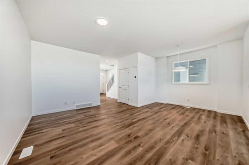 1038 Sawgrass Link Nw, Airdrie, AB - Indoor Photo Showing Other Room