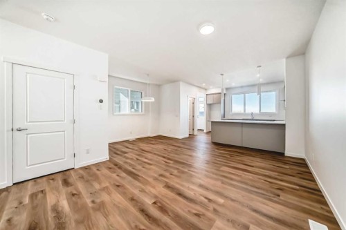 1038 Sawgrass Link Nw, Airdrie, AB - Indoor Photo Showing Other Room