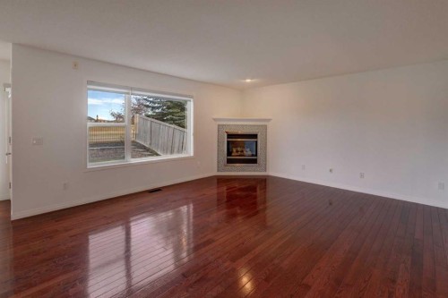 160 Rockywood Park Nw, Calgary, AB - Indoor