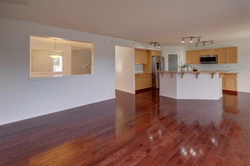 160 Rockywood Park Nw, Calgary, AB - Indoor Photo Showing Kitchen