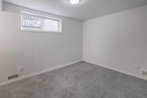 160 Rockywood Park Nw, Calgary, AB - Indoor Photo Showing Other Room