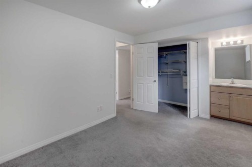 160 Rockywood Park Nw, Calgary, AB - Indoor
