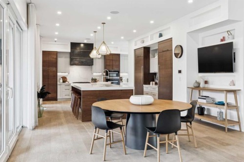 708 Crescent Boulevard Sw, Calgary, AB - Indoor Photo Showing Dining Room