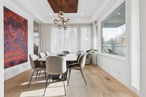 708 Crescent Boulevard Sw, Calgary, AB - Indoor Photo Showing Dining Room