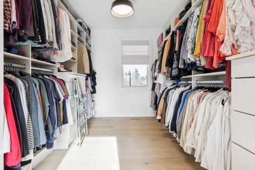 708 Crescent Boulevard Sw, Calgary, AB - Indoor With Storage