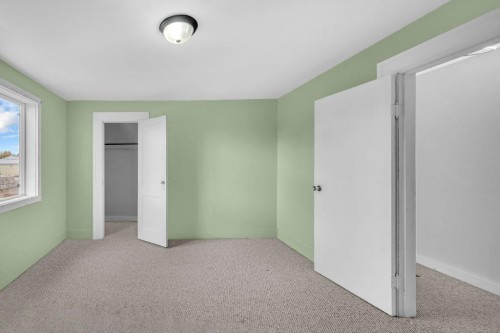 131 2 Avenue North, Vulcan, AB - Indoor Photo Showing Other Room