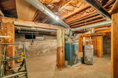 131 2 Avenue North, Vulcan, AB - Indoor Photo Showing Basement